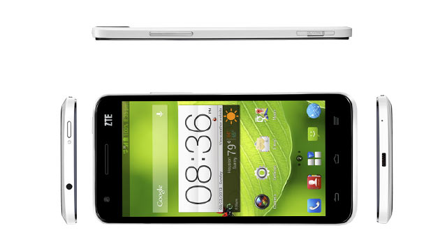 The Grand S II has a removable plastic back with a brushed metal finish.